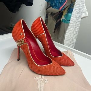 Cesare Paciotti stiletto pumps in orange, Size 37